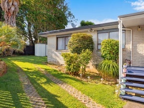 2/54 Finlayson Avenue, Clendon Park, Auckland
