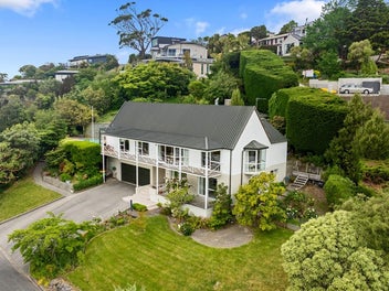 75 Whaka Terrace, Huntsbury, Christchurch