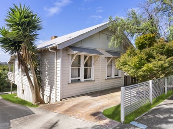 94 Calliope Road, Stanley Point, Auckland