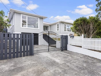 39 Dominion Park Street, Johnsonville, Wellington