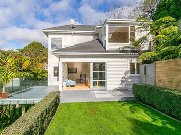 26 Bruce Avenue, Brooklyn, Wellington