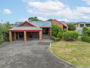 32 Hillcrest Street, Tirau