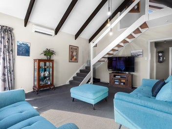 1/4 Camrose Place, Ilam, Christchurch