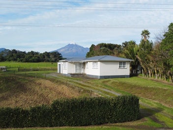 6314 South Road, Opunake