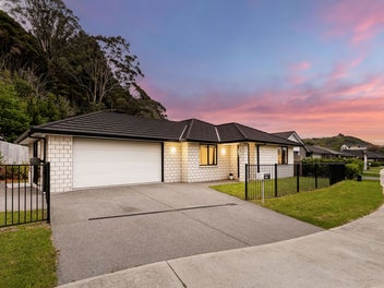 46 Martingale Drive, Whitby, Porirua