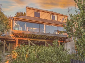 1/8 Hobday Lane, Mount Pleasant, Christchurch