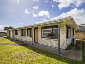 2 Squire Place, Blagdon, New Plymouth