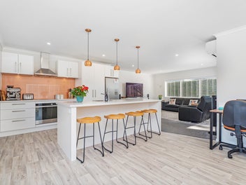 10 Oceanair Drive, Pauanui