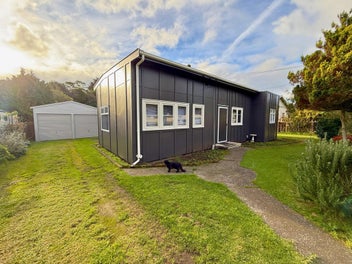 3 Caversham Road, Westmere, Whanganui