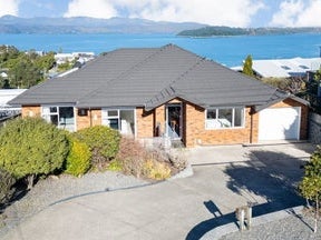 18 Mandalay Terrace, Khandallah, Wellington