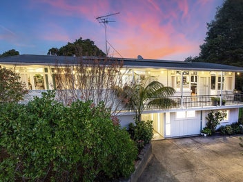 17 Hillcrest Grove, Hillpark, Auckland
