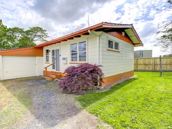 16A Walter Street, Fairfield, Hamilton