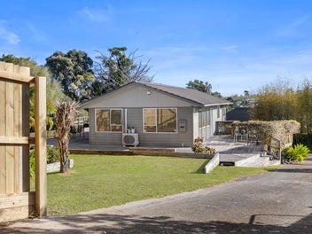 19 Pahi Place, West Harbour, Auckland