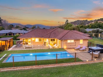 101 Emerald Hill Drive, Birchville, Upper Hutt