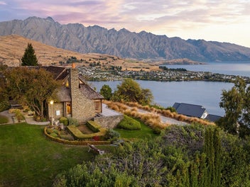 50 Edinburgh Drive, QUEENSTOWN, QUEENSTOWN