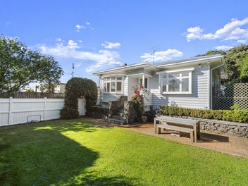 1/11 Oranga Avenue, Onehunga, Auckland