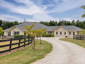 718 Depot Road, Burnt Hill, Oxford