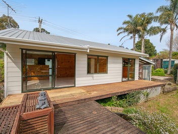 20A Hobbs Road, Matakatia, Whangaparaoa