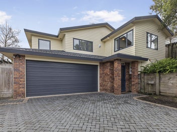 20 McKinley Road, Sunnyvale, Auckland