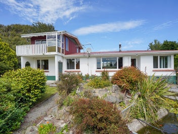 33 Bay View Road, Woodend, Invercargill