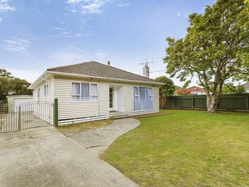 39 Hine Road, Wainuiomata, Lower Hutt