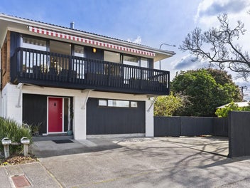1/64 Church Street, Northcote Point, Auckland