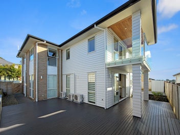 24 Mackay Drive, Greenhithe, Auckland