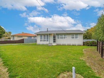 42 Seddon Street, Feilding, Feilding
