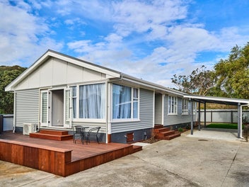 42 Coates Street, Tawa, Wellington