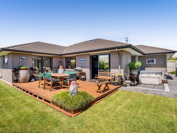 20A Estate Grove, Inglewood, Inglewood