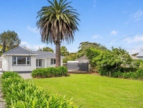 12 Domain Road, Otaki, Otaki