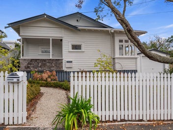 1/18 Church Street, Northcote Point, Auckland