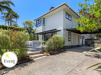 1/2 Telstar Place, Beach Haven, Auckland