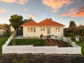 22 Plunket Terrace, Hamilton East, Hamilton