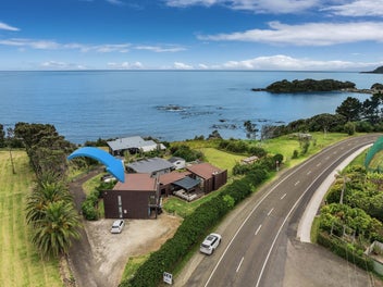 6825 State Highway 35, Te Kaha, Te Kaha