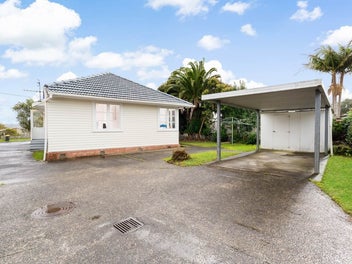 4 Kirrie Avenue, Te Atatu South, Auckland
