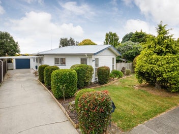 95 Benmore Avenue, Cloverlea, Palmerston North