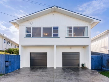 20 Longcroft Terrace, Newlands, Wellington