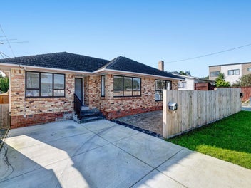 25 Neal Avenue, Glenfield, Auckland