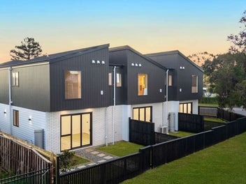 22D Walmsley Road, Mangere, Auckland