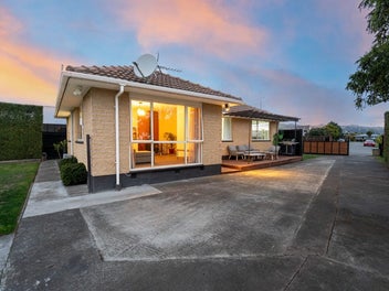 52 Frensham Crescent, Woolston, Christchurch
