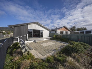 25 Motu-Au Close, Manapouri, Manapouri