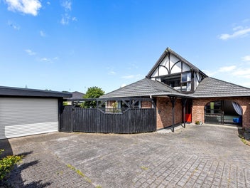 2/29 Forest Glen, Orewa, Orewa