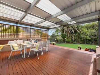 10 Fourth View Avenue, Beachlands, Auckland