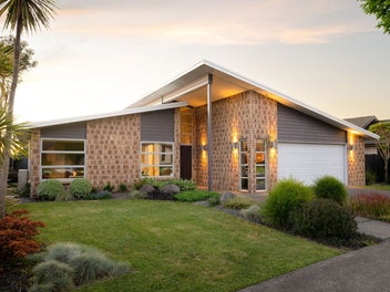 140 St James Drive, Huntington, Hamilton