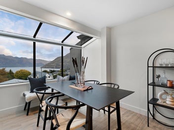 17B Wynyard Crescent, Fernhill, Queenstown