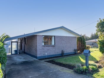 32 Enniskillen Street, Clifton, Invercargill