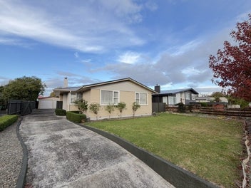 9 Mokau Place, Terrace End, Palmerston North