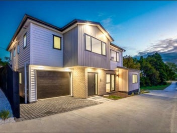 1/142 Great South Road, Manurewa, Auckland