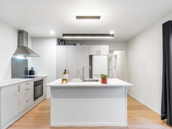 25A West Harbour Drive, West Harbour, Auckland